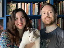 Lade das Bild in den Galerie-Viewer, Julia und der Hai