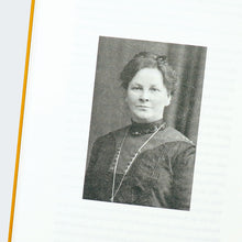 Lade das Bild in den Galerie-Viewer, Anna oder: Was von einem Leben bleibt