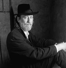 Lade das Bild in den Galerie-Viewer, ΤΟ ΤΑΝΓΚΟ ΤΟΥ ΣΑΤΑΝΑ / To tango tou satana
